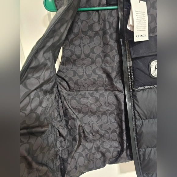 NWT Coach Men's Puffer Down Vest Black Size XS - Picture 9 of 12